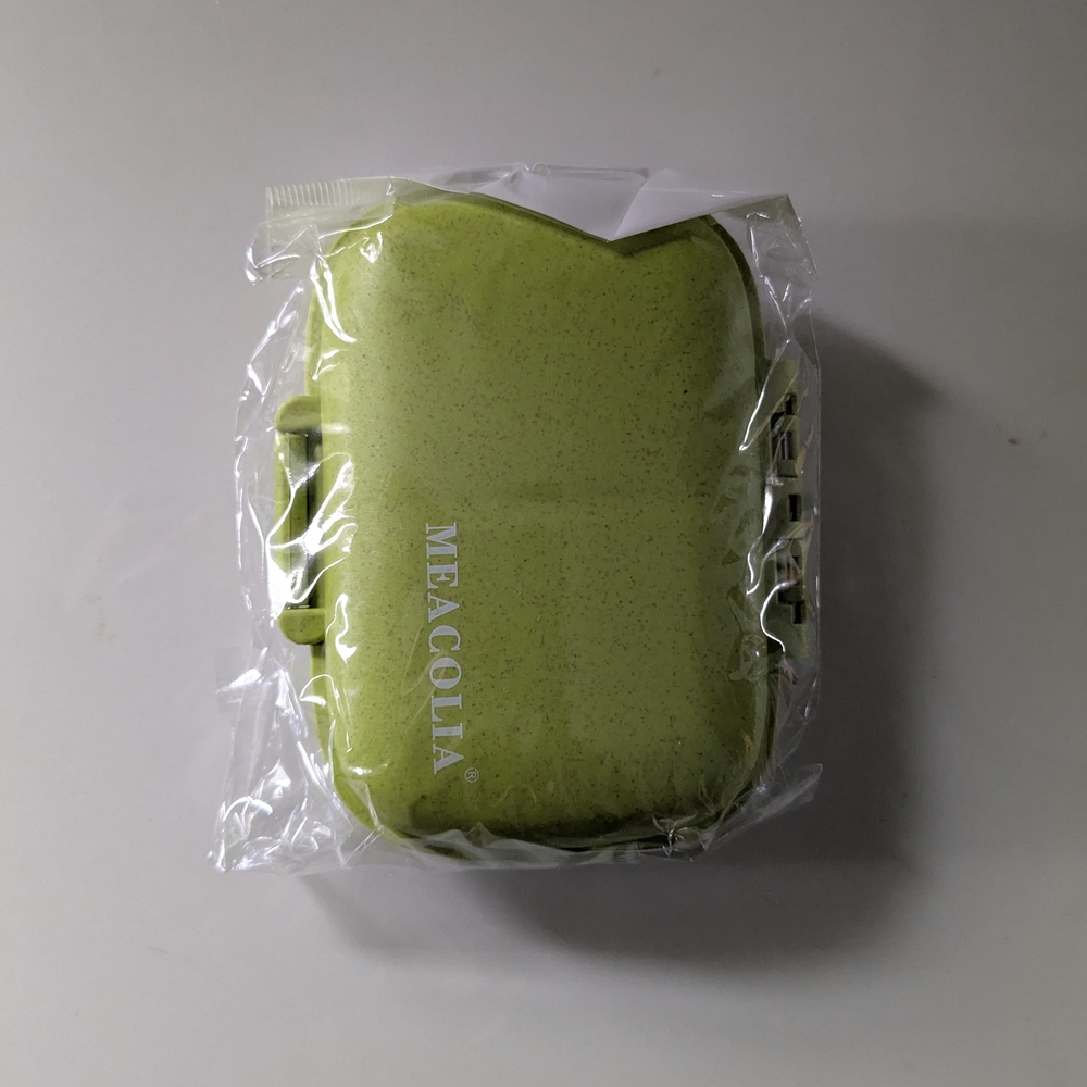 NWT Travel Pill Organizer, Green Hard Case